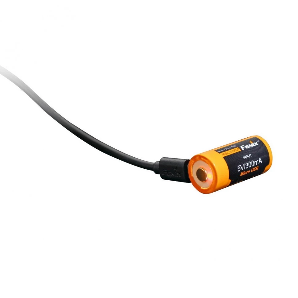 Аккумулятор 16340 Fenix 700 UP mAh Li-ion micro usb зарядка. Напряжение 3.6 В 2