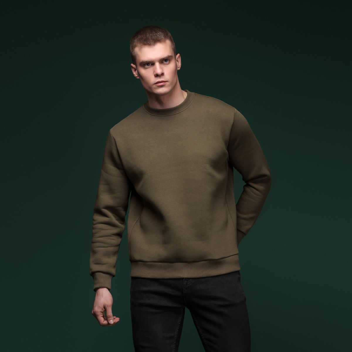Свитшот Base Soft Sweatshirt. Свободный стиль. Цвет Олива/Olive 5