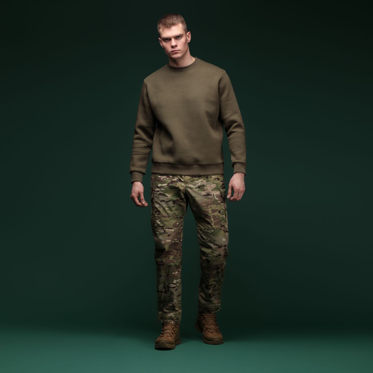 Свитшот Base Soft Sweatshirt. Свободный стиль. Цвет Олива/Olive 2