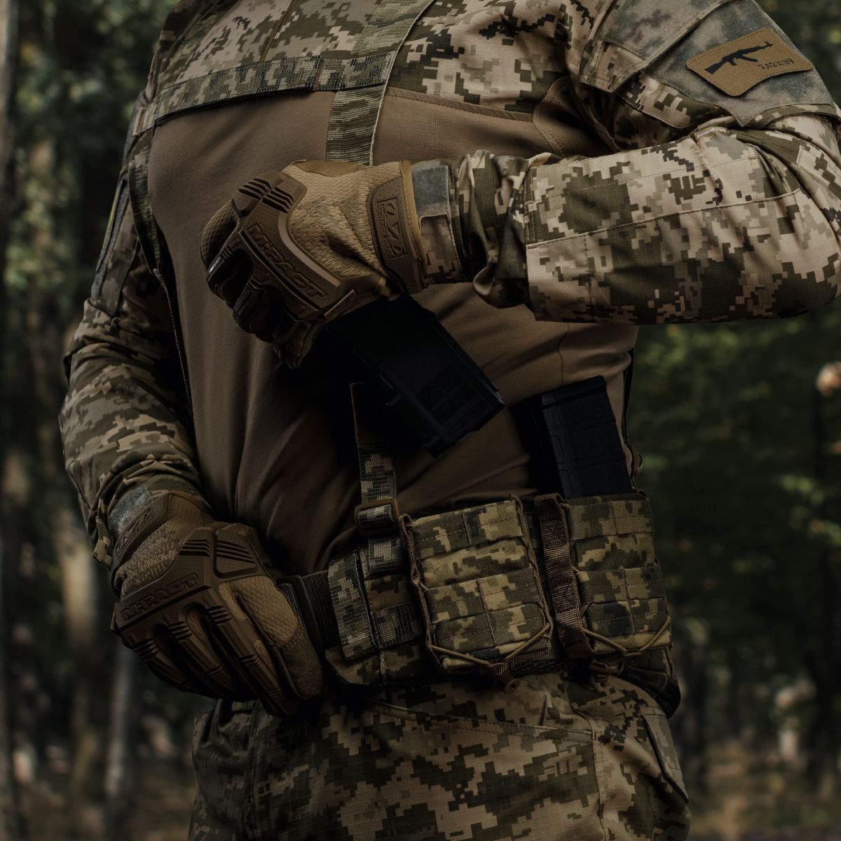 Одинарний підсумок під магазин AR, пластикова основа. Система MOLLE. Піксель (ММ-14) 6